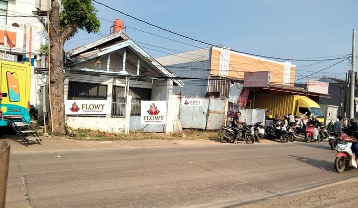 Rumah+Garasi Cocok untuk Usaha di Mainroad Pamanukan Subang Kota
