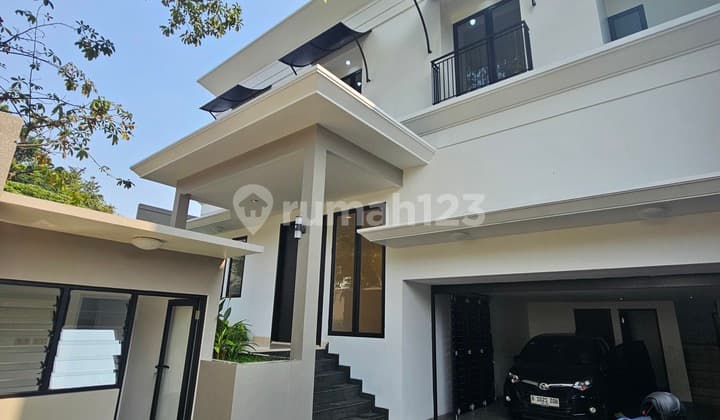 Rumah Baru Modern Klasik Di Cilandak, Jaksel
