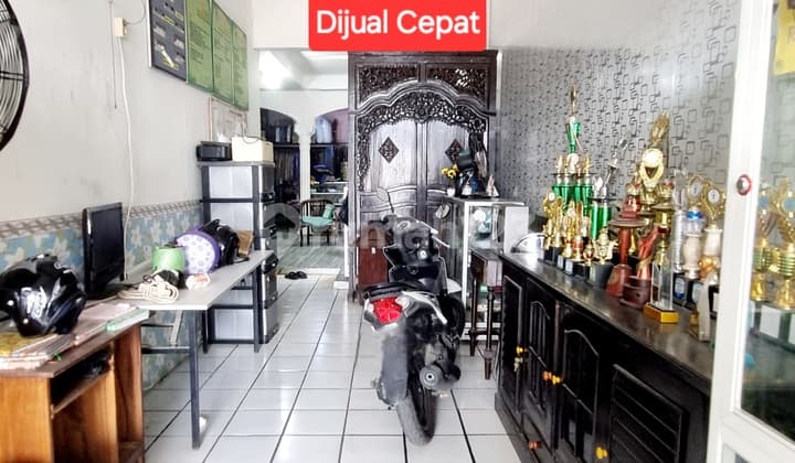 Rumah 2 Lantai Pinggir Jalan Cirebon Kota 8 Menit Dari Csb Mall