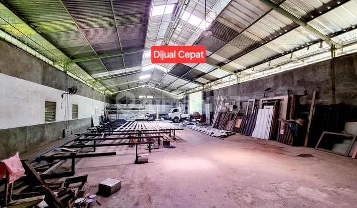 Tanah Gudang Kantor Mess Cirebon Jawa Barat Rangka Baja