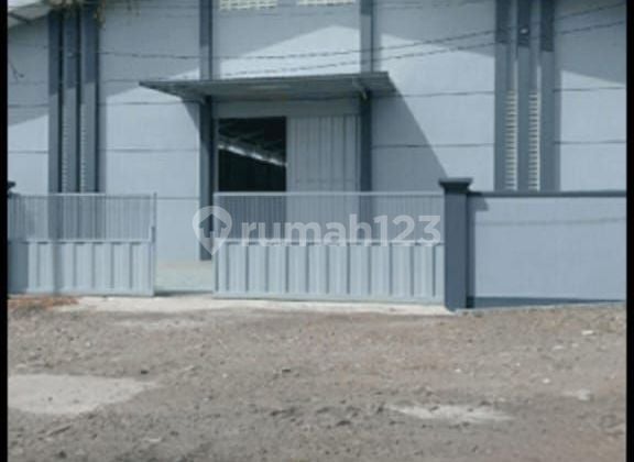 Gudang Tengah Kota Semarang Siap Pakai Strategis Dekat Tol Dekat Bandara Dekat Pantura Disewakan di Kawasan Industri Candi Gatot Subroto Ngaliyan Semarang Barat