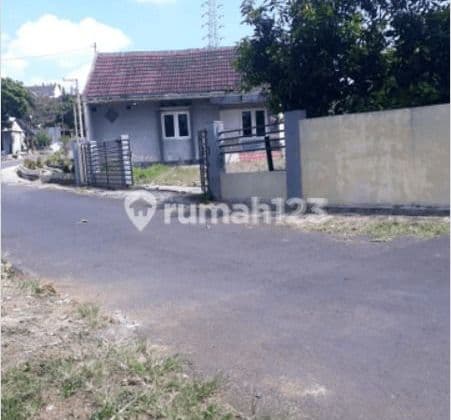 rumah murah tengah kota siap huni dekat kampus Undip dekat tol di villa krista mansion banyumanik semarang selatan