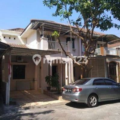 Rumah bagus tengah kota Semarang siap huni dekat kampus Unimus Undip dijual di Graha Wahid Sambiroto Tembalang semarang selatan