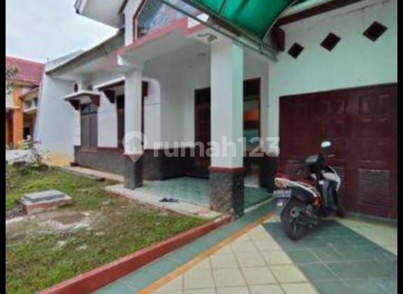 Rumah tengah kota semarang full furnish siap pakai dekat undip disewakan di Graha estetika tembalang semarang selatan