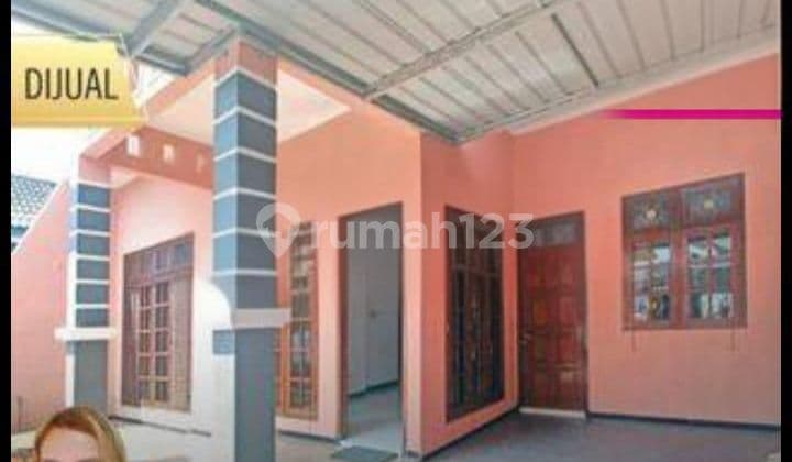 Rumah tengah kota Semarang siap huni dekat kampus Undip dekat tol dijual di Karangrejo Banyumanik Semarang selatan