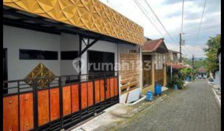 Rumah tengah kota Semarang murah dekat kampus Undip dekat tol siap huni dijual di Ulin Banyumanik Semarang Selatan