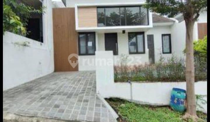Rumah bagus minimalis tengah kota Semarang siap pakai disewakan di pandanaran hills sambiroto tembalang semarang selatan