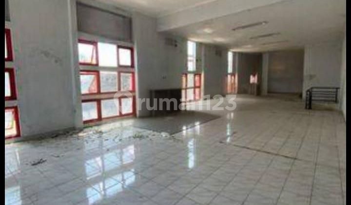 Ruko strategis ramai tengah kota Semarang dekat kampus Undip dekat pintu tol disewakan di jl raya Durian raya Banyumanik Semarang Selatan