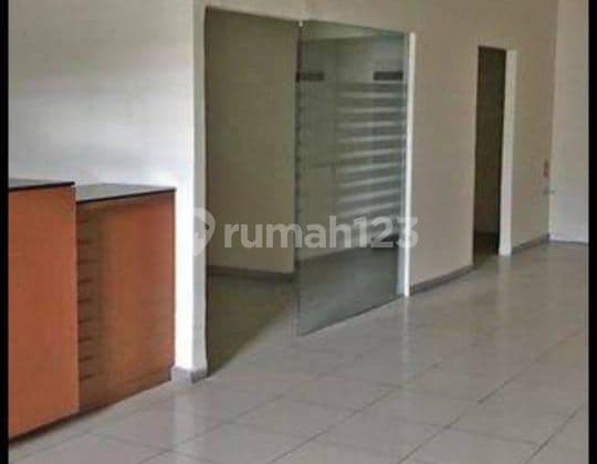 Ruko strategis tengah kota Semarang dekat gudang KIC Gatsu dekat pintu tol Krapyak siap pakai disewakan di Kawasan industri Candi Gatot Subroto Ngaliyan Semarang barat