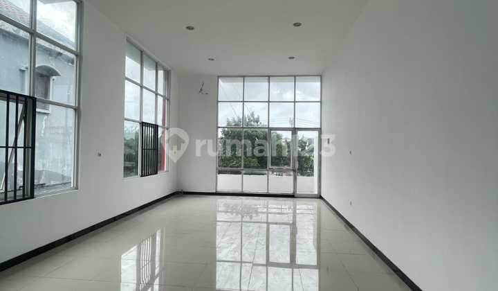 Ruko Strategis Tengah Kota Semarang Ramai Cocok Untuk Kantor Gudang Logistik,usaha Salon,kuliner,klinik,bimbel,toko,ekspedisi, Dekat Bandara Pelabuhan Dekat Pintu Tol Di Jl Raya Muradi Kalibanteng Semarang Barat