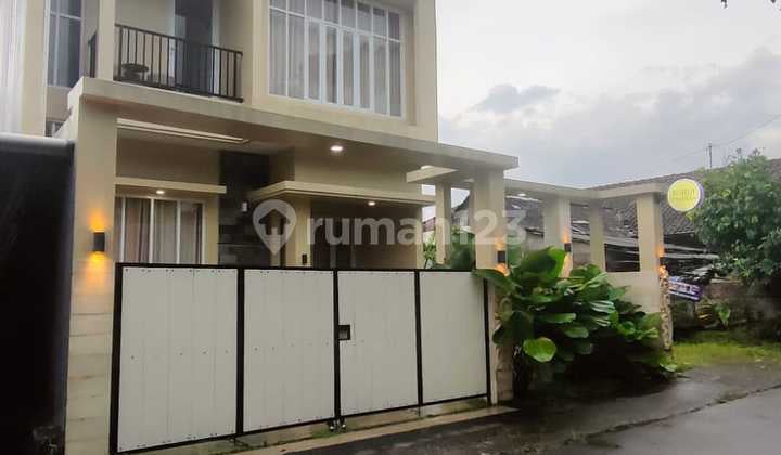 Villa Asri House Strategic Location Near Sleman Regency Office
