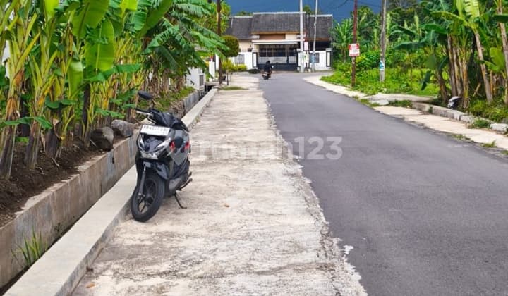 Tanah Pekarangan Dekat Kampus Unriyo Maguwoharjo