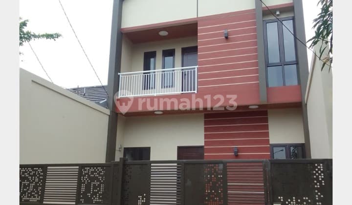 Di Jual Rumah Murah 2 Lantai di Bekasi Timur Regency Mustikajaya