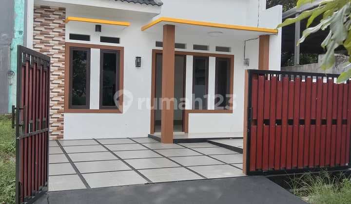 Di Jual Rumah Murah 3 Kamar Tidur di Senopati Estate Bekasi Timur