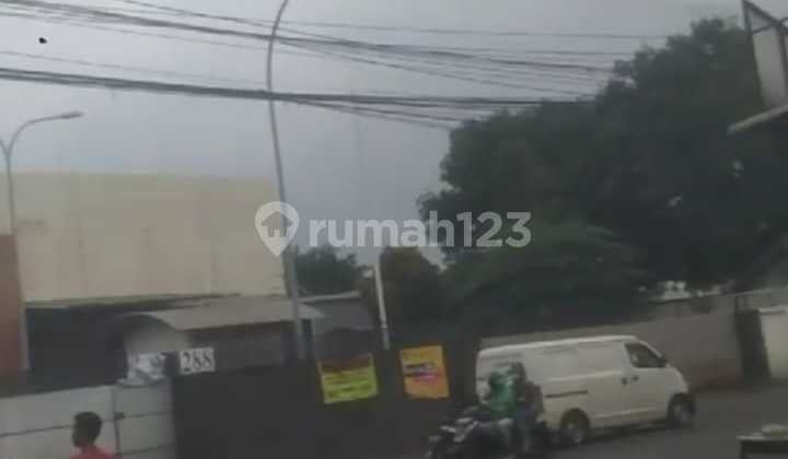 FOR RENT / FOR SALE WAREHOUSE IN EAST BEAKSI LAND AREA 2600 M2 BUILDING AREA 2000 M2