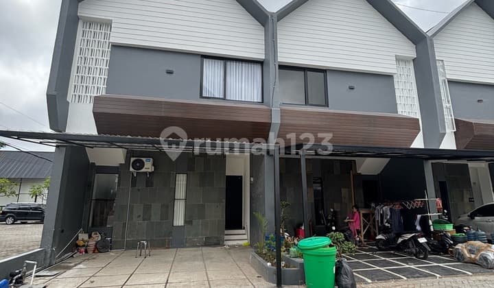 Rumah 2 Lantai di Urip Makassar Dekat Kampus Umi