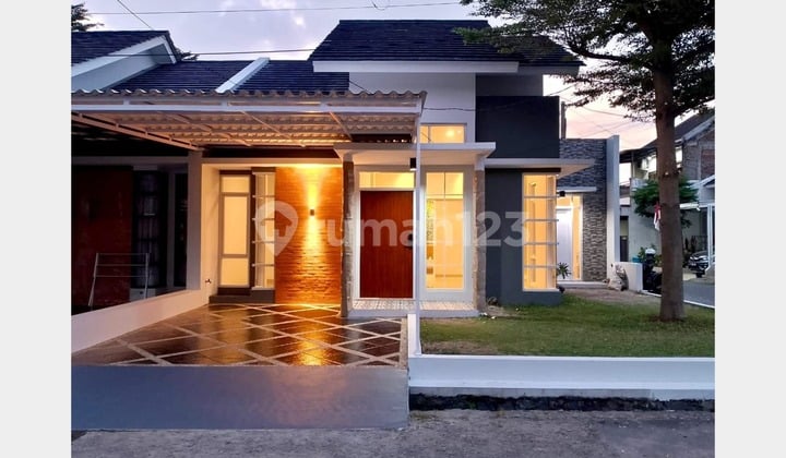 Hanya 1 Unit! Rumah Hoek Siap Huni di Margahayu Raya Bandung, Akses Ciwastra & Cluster Aman 24 Jam