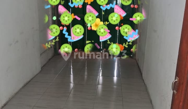 Strategic Shop House for Rent in Batujajar