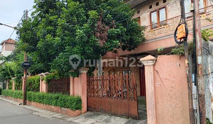 Dijual Cepat Rumah 2 Lantai Siap Huni Strategis Bintaro Tangerang Selatan SHM