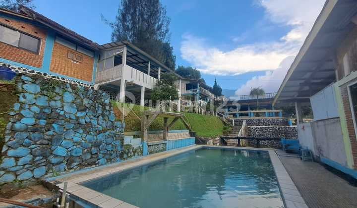 For Sale: Villa Facing Main Road, Cisarua Taman Safari Bogor, SHM (Freehold Title)