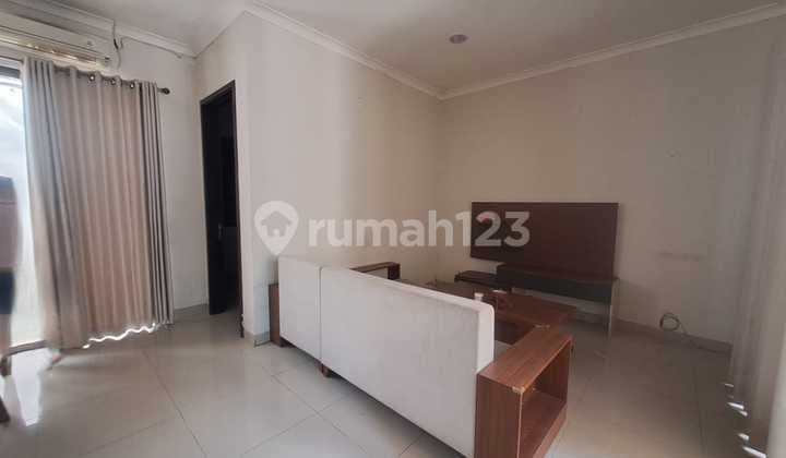 Disewakan Rumah 2 Lantai Siap Huni The Green Bsd Strategis Bebas Banjir