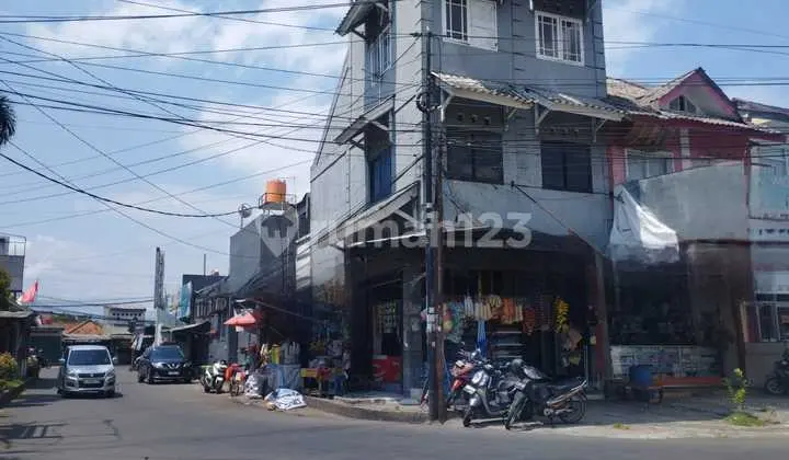 For Sale, Strategic Commercial Building on Jalan Raya Gaperi 2, Cibinong, Bogor, with SHM (Freehold Certificate).