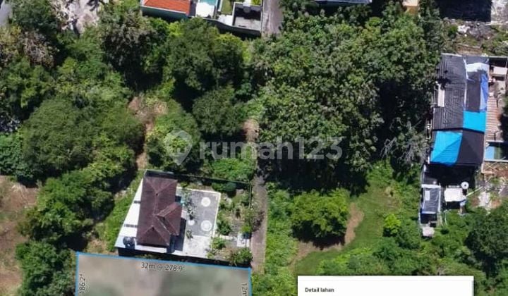 A plot of vacant land for sale on Gunung Payung Street, Kutuh, Badung, Bali, in the villa area.
