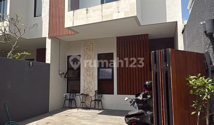 Dijual Rumah Baru 2 Lantai di Denpasar Selatan Dekat Jungle Padel, Universitas dan Rumah Sakit Bali Mandara
