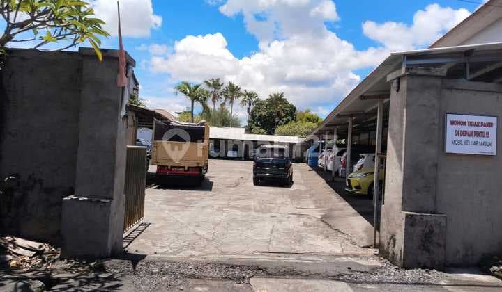 Dijual Tanah Berisi Bangunan di Denpasar Timur. Cocok untuk Kavlingan, Perumahan atau Tempat Usaha Travel dan Gudang
