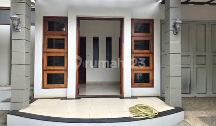 Rumah Minimalis Cantik Idaman Lingkungan Nyaman Siap Huni Strategis Singgasana Pradana Bandung