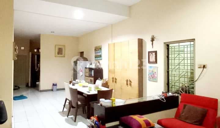 Dijual Rumah Siap Huni Dekat Stasiun di Kencana Loka Bsd Serpong Tangerang Selatan