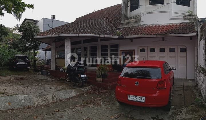 Dijual Rumah Vintage di Kawasan Dago Bandung Dekat Rs Boromeus