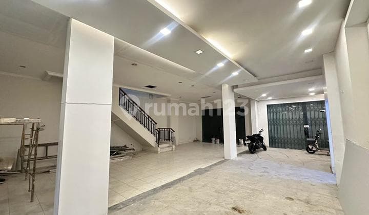 Disewakan Ruko Gandeng Jadi 1 Unit Bagus Area Paramont Gading Serpong