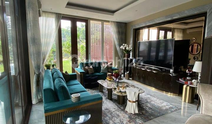 Dijual Rumah Mewah di Simprug Golf Jakarta Selatan Siap Huni