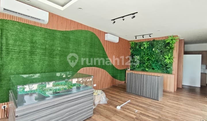 Disewakan Ruko Kantor Siap Pakai ( Baru di Renov ) Kedoya Ada Halte Busway Jakbar