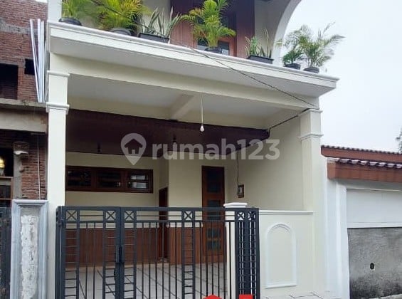Hunian Baru Gaya Modern, Nyaman & Fungsional Dalam Komplek di Villa Bintaro Indah