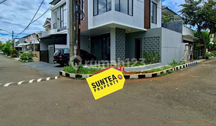 Strategic Corner Hook House - New Building, Modern Minimalist. in Bintaro Jaya Sector 9