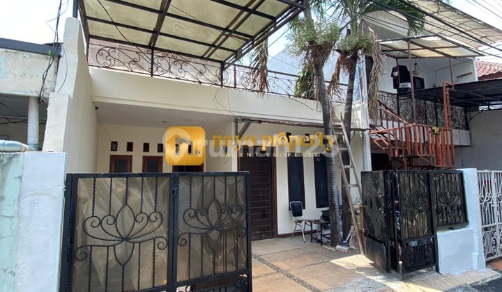 Affordable Ready-to-Occupy House Near Station in Tebet, South Jakarta
