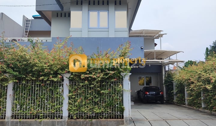 Rumah Mewah Siap Huni Full Furnished Dalam Komplek Cikunir Bekasi