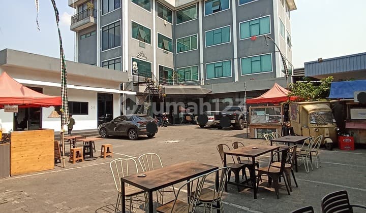 Dijual Gedung Siap Huni Tanah Luas Dan Akses Strategis