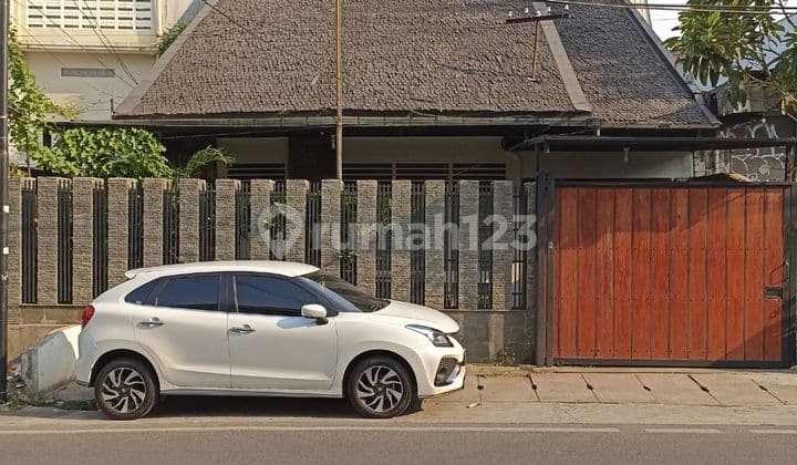 Nice House Strategic Location in Bendungan Hilir Central Jakarta