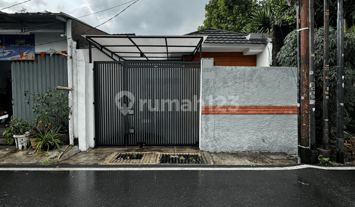 Rumah Baru Modern Minimalis 2 Lantai Dekat Kawasan Bisnis Pancoran Jaksel