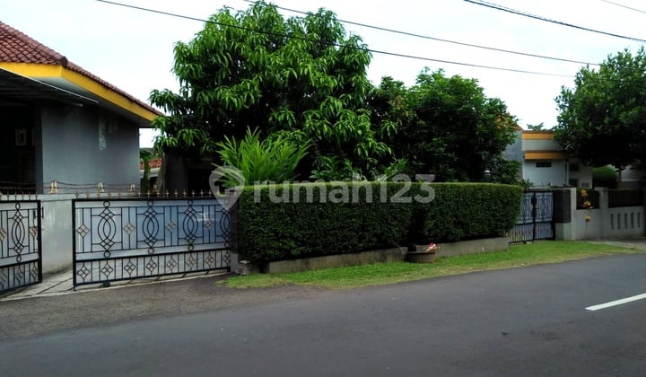 Rumah Bagus Asri Tanah Luas Pinggir Jalan Di Purwokerto Banyumas