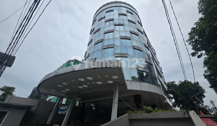 For Rent New Strategic Building Near Public Transport