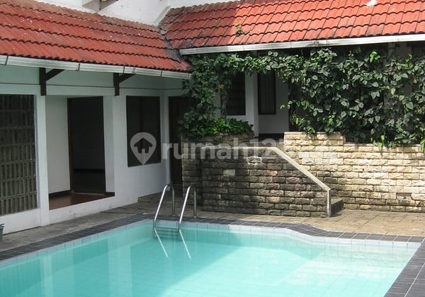 Dijual Rumah Klasik Hitung Tanah Luas Jati Padang Utara