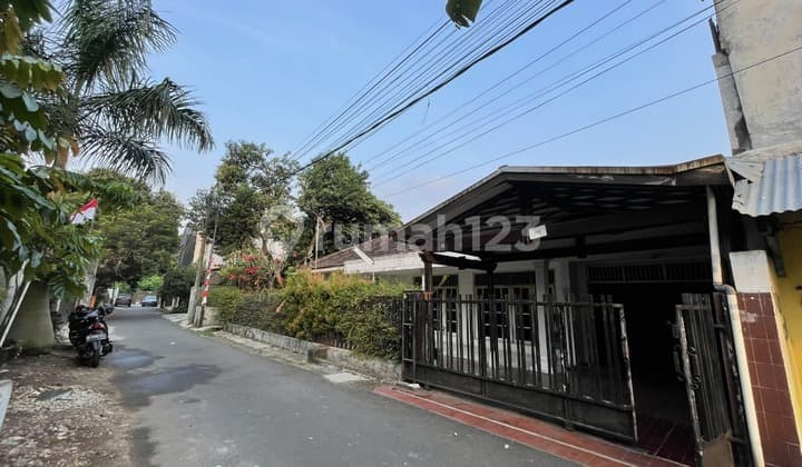 For Sale Affordable Land Area House Near MRT Fatmawati
