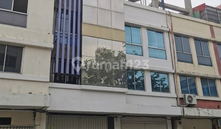 Dijual Cepat Ruko Bagus + Lift Barang Komplek Ruko Cempaka Mas