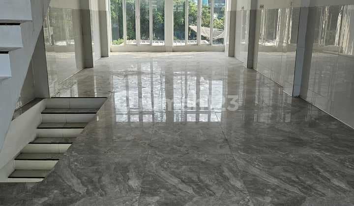 For Sale 4.5-Story Shop House on Main Road Gunung Sahari