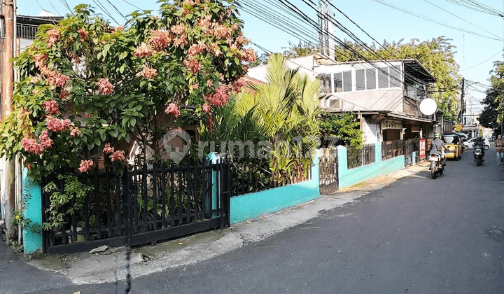Dijual Rumah Lokasi Strategis di Arteri Pondok Indah Cocok Kost