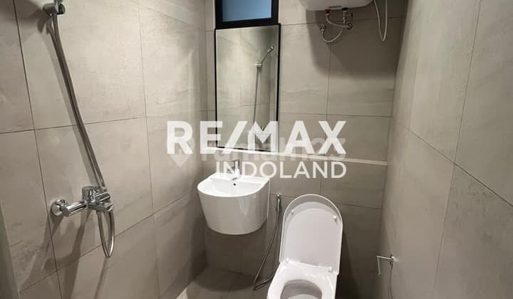 Rumah Mewah 2 Lantai di Permata Hijau Ii, Lokasi Strategis di Kebayoran Lama